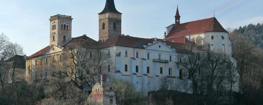 Stěhovací služby   Sázava
