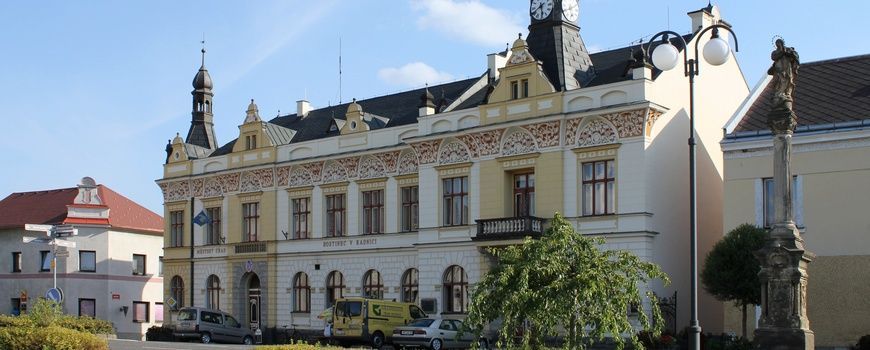 Stěhovací služby    Rovensko  pod  Troskami