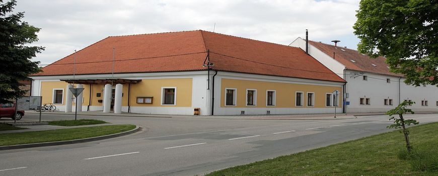 Vyklízení    Měnín