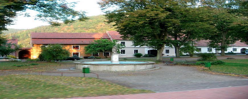 Stěhovací služby    Doubravník