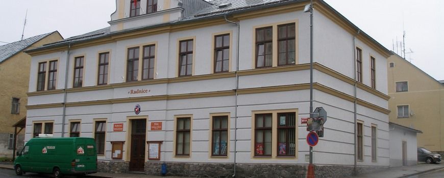 Stěhovací služby   Horní Blatná