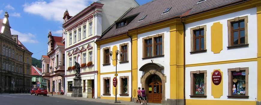 Stěhovací služby  Osek